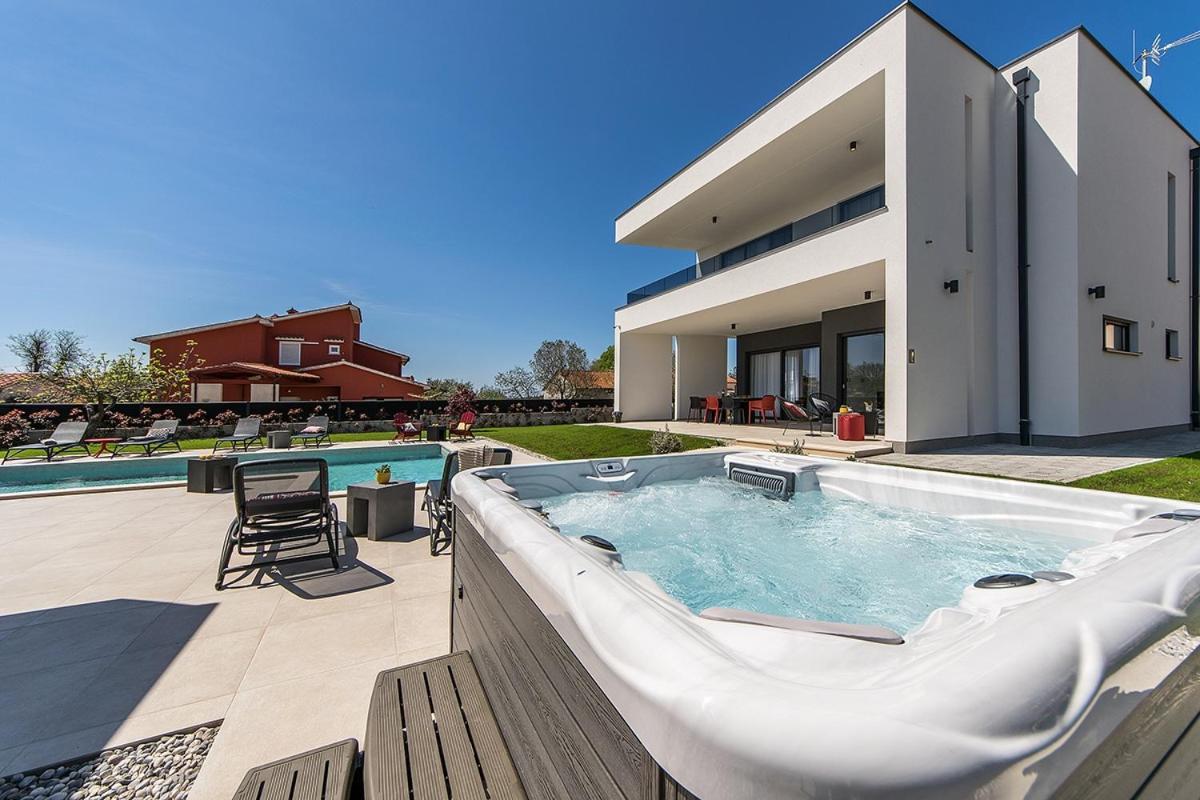 Zen Vila Pula